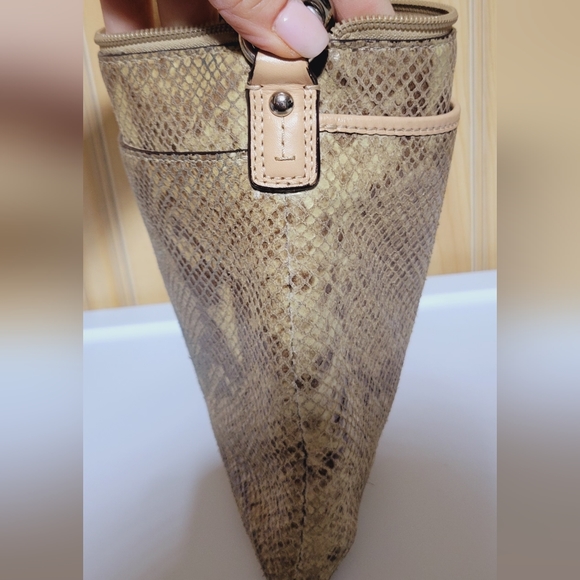 Authentic Snakeprint Messenger Crossbody Shoulder Bag - Picture 4 of 16